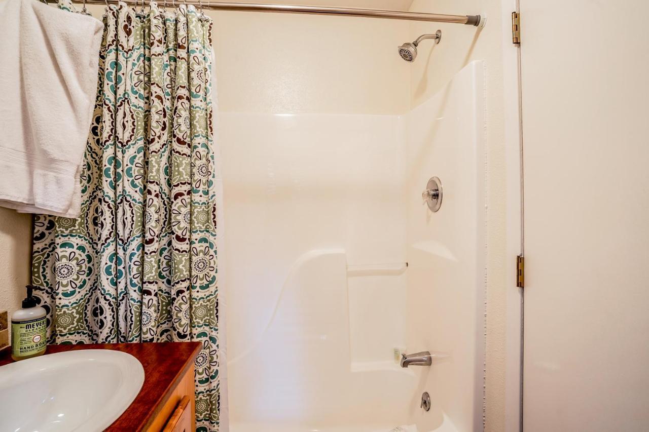 Hotel Yenne Point Studio Bigfork Exterior foto